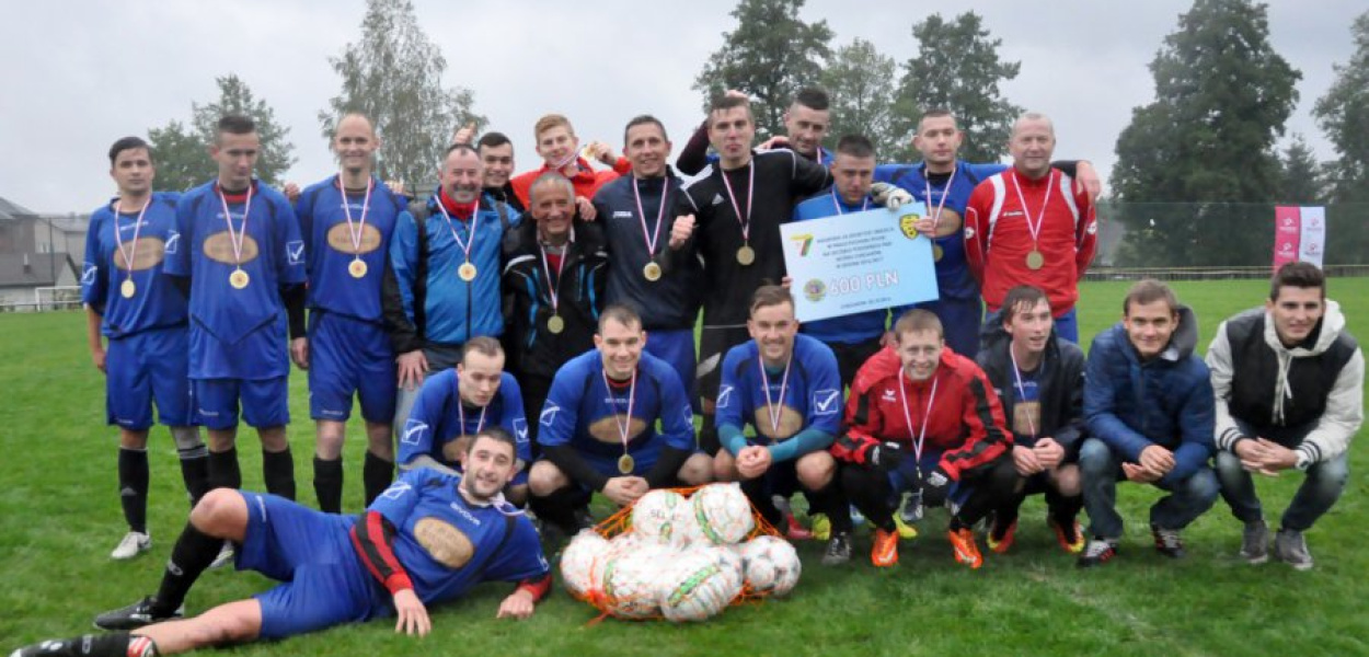 Zespół z Żarek po triumfie nad trzebińskim MKS