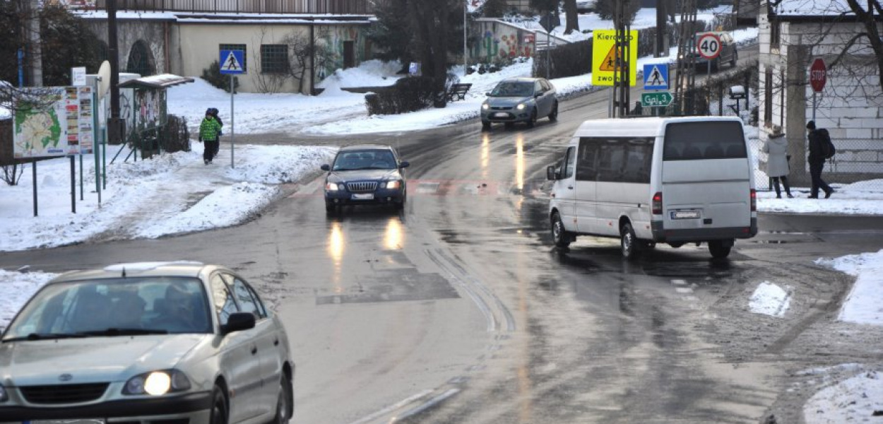 Główne drogi są czarne