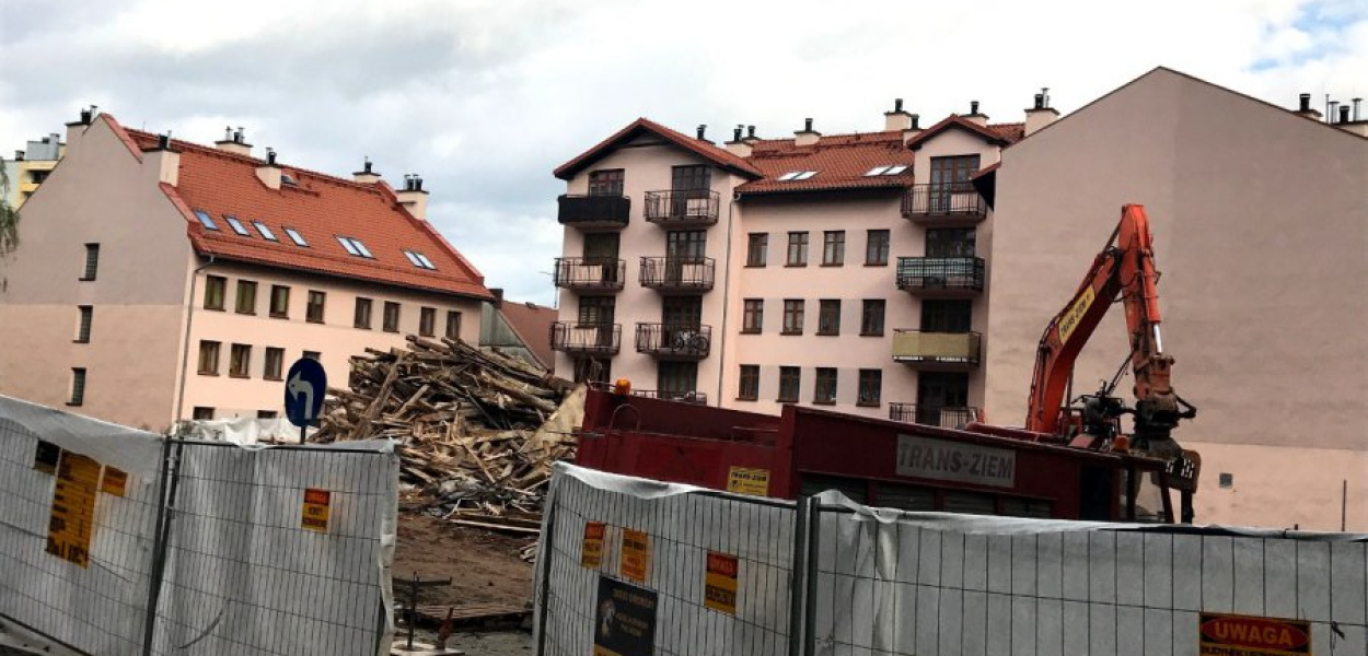 Do końca tygodnia teren rozbiórki ma zostać uporządkowany