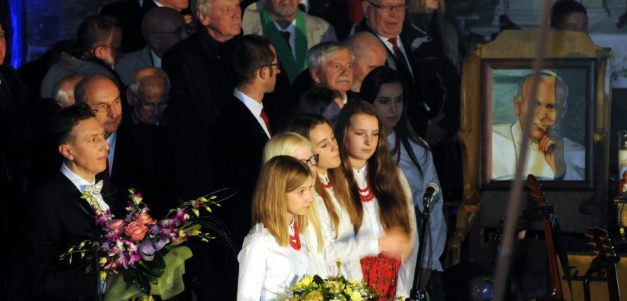 Podczas zeszłorocznego Koncertu Papieskiego w Mętkowie. Fot. Łukasz Dulowski