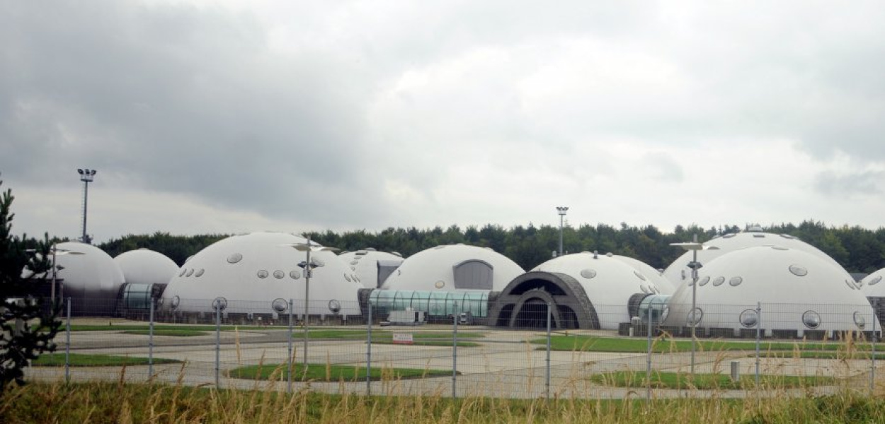W kosmicznych kopułach w Nieporazie rozpoczęła działalność spółka Gremi Park