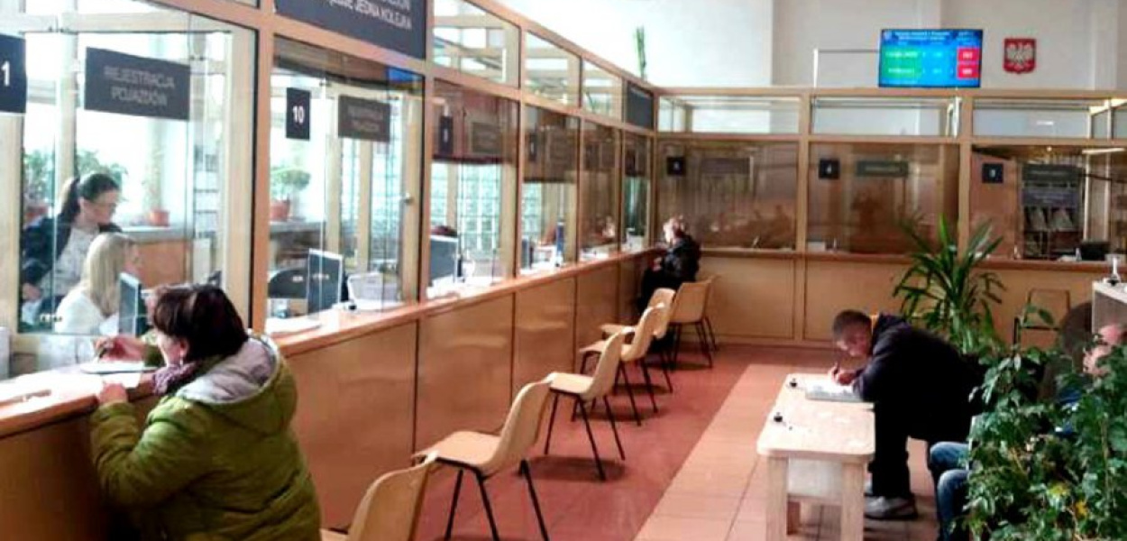 Kłopoty z zarejestrowaniem samochodu są także w chrzanowskim starostwie 