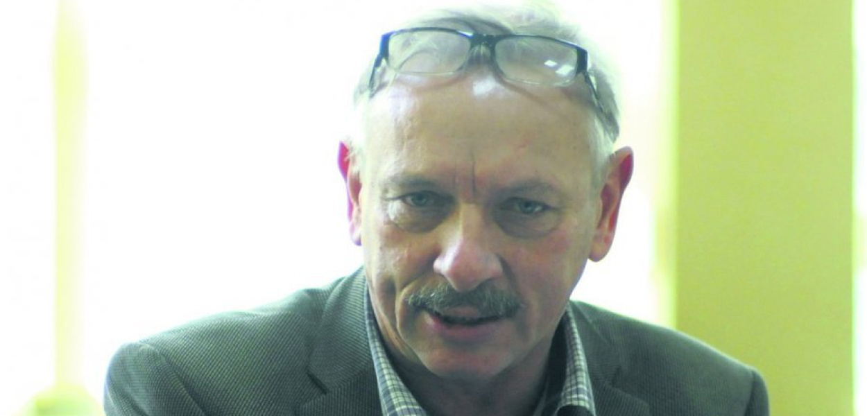 Jerzy Kulczyk jest od wielu lat maszynistą pociągów towarowych