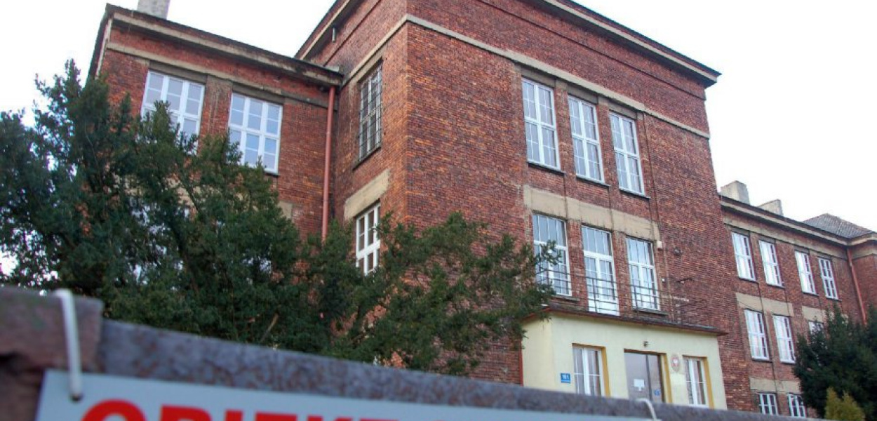 Budynek liceum w Sierszy ma 19 metrów wysokości 