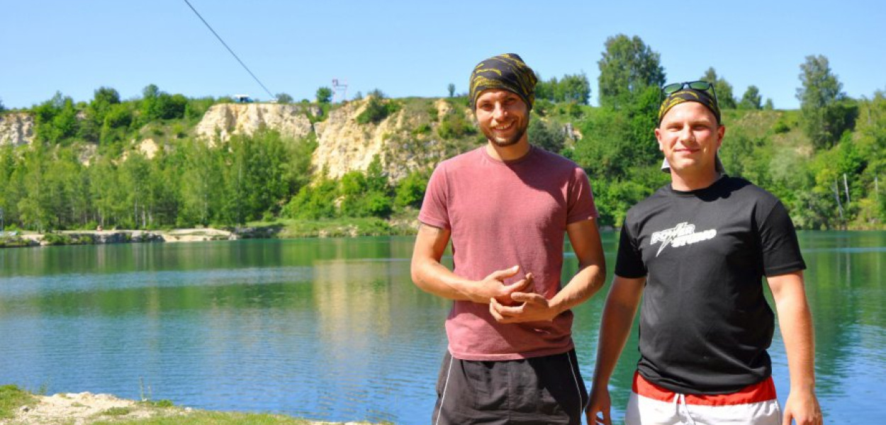 Krzysztof Jędras i Mateusz Więcław. To oni wpadli na pomysł budowy tyrolki nad Balatonem i dopięli swego
