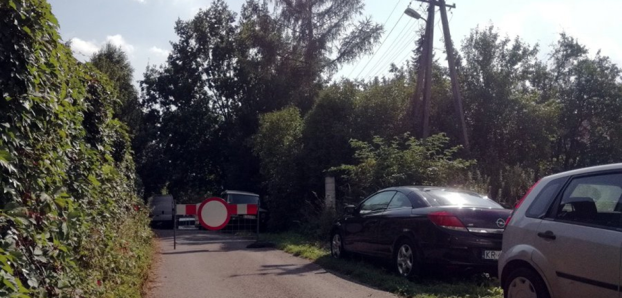 Zakaz ruchu na ul. Dworskiej w Regulicach