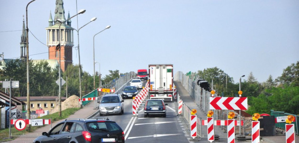 Kierowcy mogą przejeżdżać wiaduktem nad torami w Trzebini