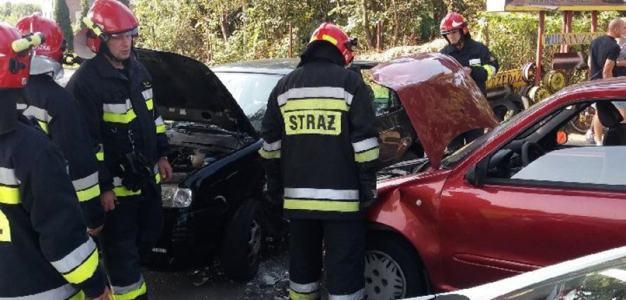Seat zajechał drogę seicento. FOT. KPP Oświęcim