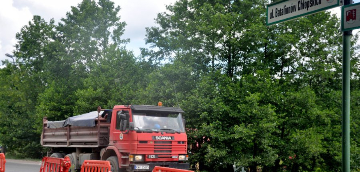 Ulica Batalionów Chłopskich obecnie jest zamknięta dla ruchu 