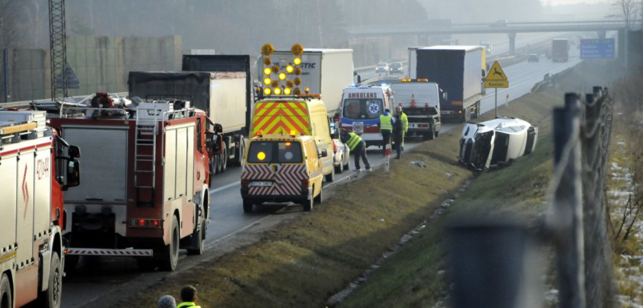 Wypadek na autostradzie A4, na wysokości fabryki Valeo w Chrzanowie