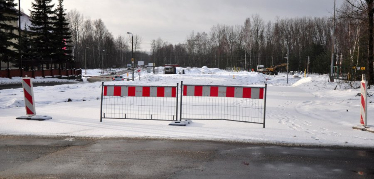 Na czas budowy wiaduktu kierowcy będą jeździć wytyczoną obok drogą technologiczną