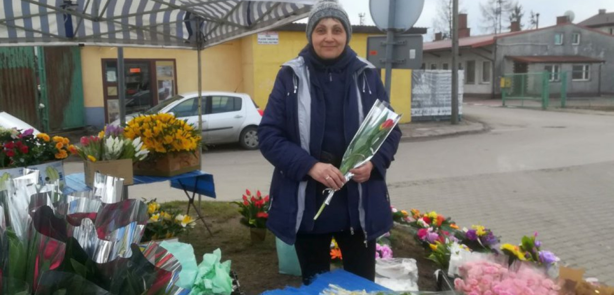 Dorota Binger z Libiąża przekonuje, że kobiety 8 marca czekają na kwiaty. A za symbol Dnia Kobiet uchodzi wciąż tulipan