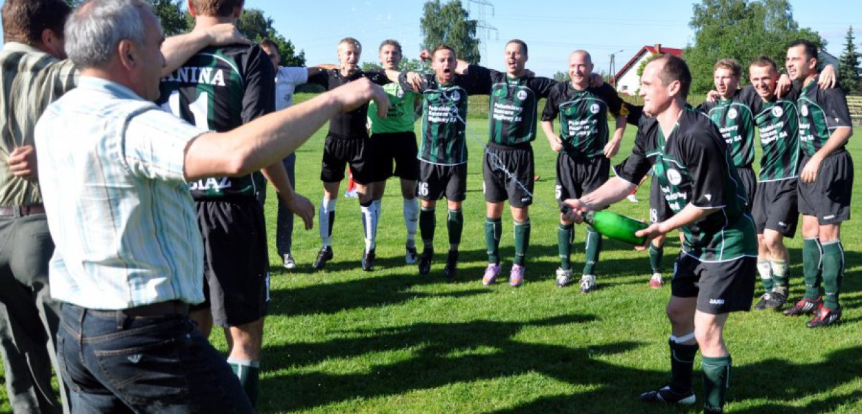 Po zwycięskim meczu z Popradem wystrzeliły szampany