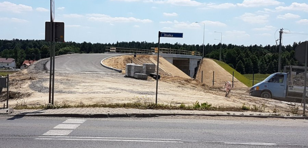 Niedawno na wiadukcie w Woli Filipowskiej położono asfalt