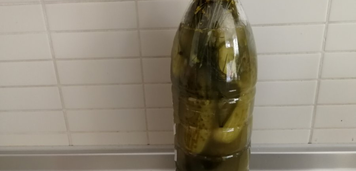 Sposób na kieszenie imprezowych ogórków