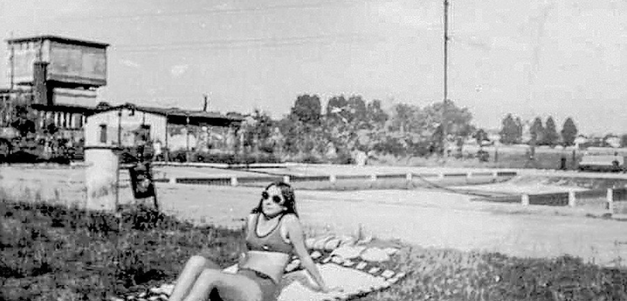 Na basenie na Kątach - l. 60. FOT. Z ARCHIWUM ROMANA MADEJSKIEGO
