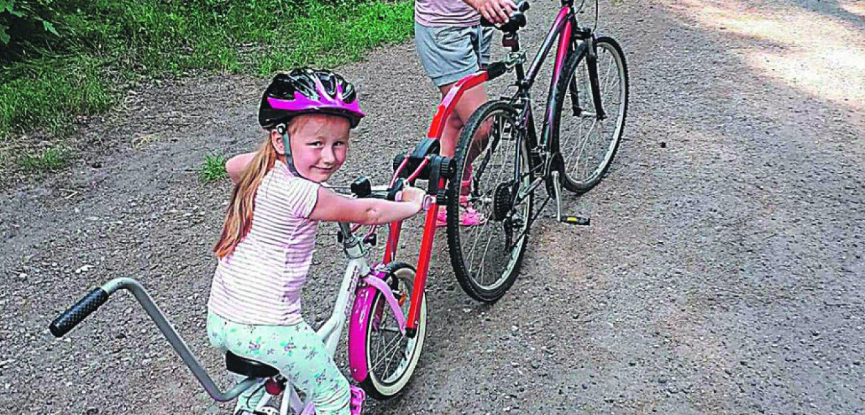 Ewa Nowak z córką Zosią podczas rowerowej wycieczki