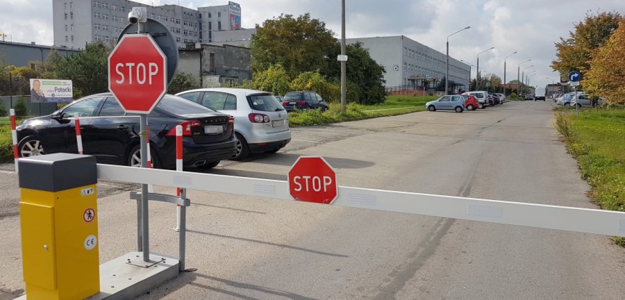 Z tego wjazdu mogą korzystać pacjenci