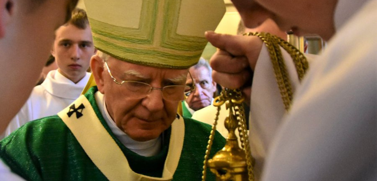 Arcybiskup Marek Jędraszewski podczas mszy w kościele św. Marcina w Krzeszowicach. FOT. Kacper Ropka