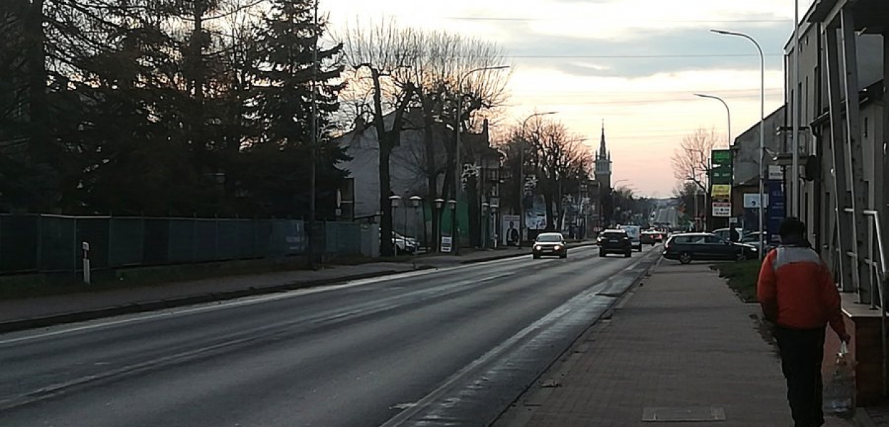 W sobotę doszło na Kościuszki w Trzebini do szarpaniny między policjantami a pijanym mężczyzną