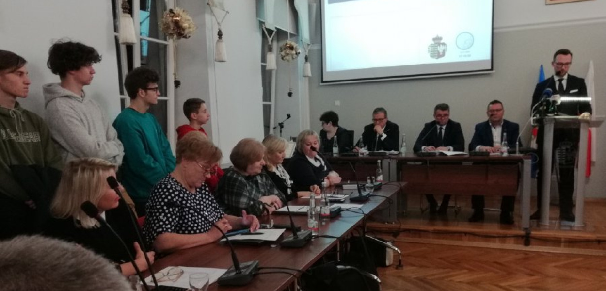 Rada miejska jednogłośnie przegłosowała budżet gminy Chrzanów na 2020 r.