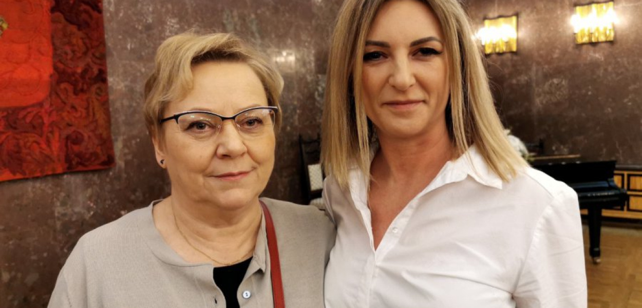 Dyrektor PS nr 11 w Chrzanowie Małgorzata Lewińska i nauczycielka z tej placówki Edyta Dulowska
