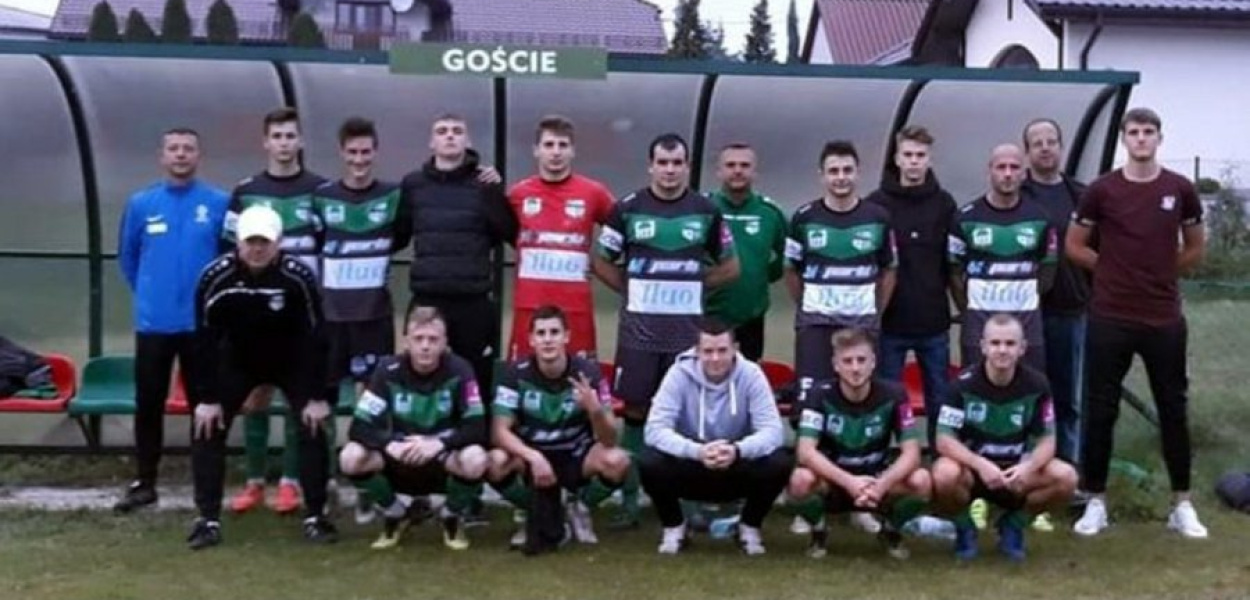 W ubiegłym roku gracze Victorii Jaworzno pokonali w finale na szczeblu PPN Chrzanów jedenastkę Gromca, fot. z archiwum klubowego  