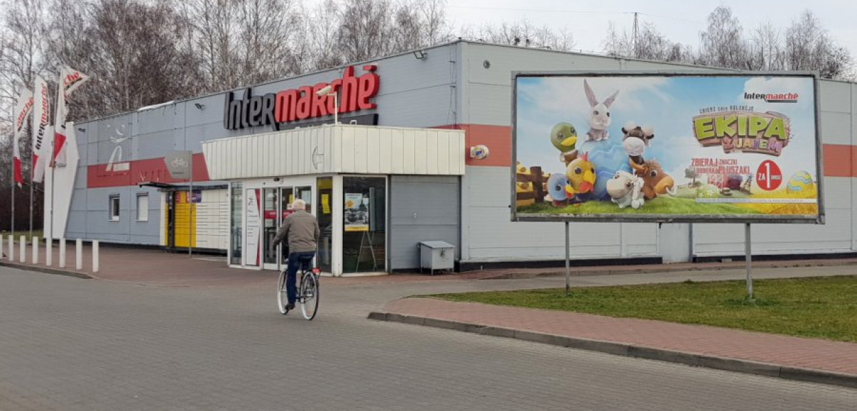 W libiąskim Intermarche apelują, żeby rodzice nie przyprowadzali dzieci na zakupy. FOT. Grażyna Kaim