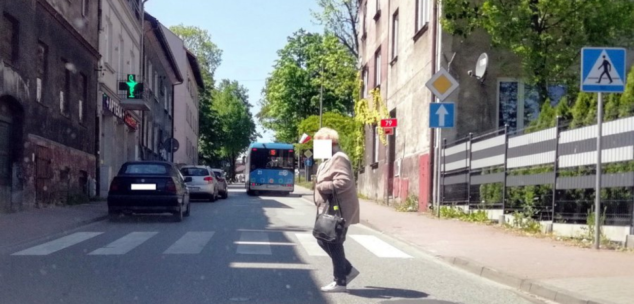 Obecnie samochody parkują na Śląskiej w Chrzanowie, przy lewej krawędzi jezdni