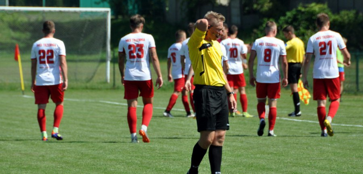 Zawodnicy MKS Trzebinia w niedzielę schodzili z boiska pokonani