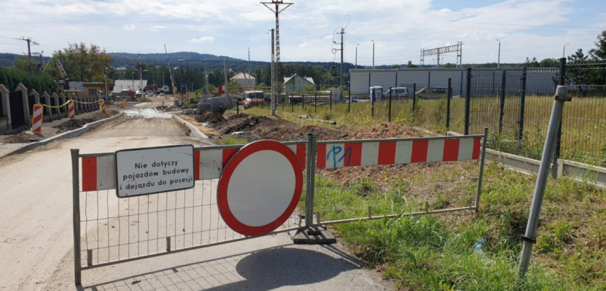 Mieszkańcy ul. Różanej w Woli Filipowskiej skarżą się na trudności z dojazdem do domów
