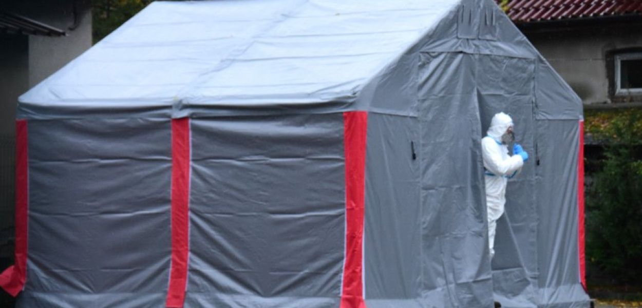 Mobilny punkt pobrań materiału do badań na koronawirusa w Krzeszowicach już działa. FOT. Kacper Ropka 