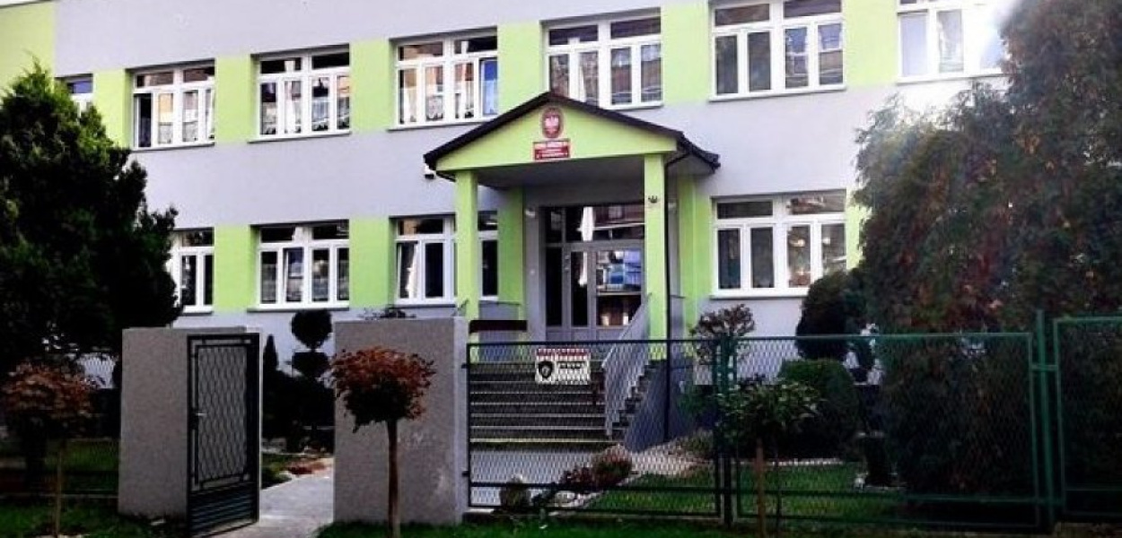PS nr 4 w Chrzanowie. Zdjęcie pochodzi ze strony internetowej tej placówki