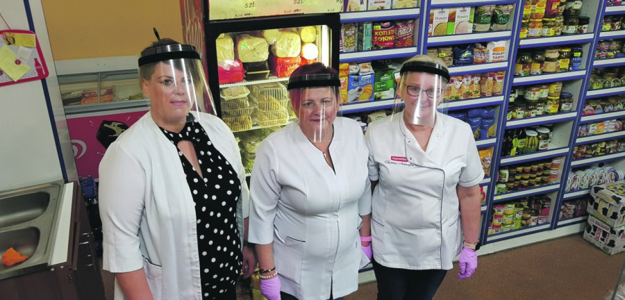 Magdalena Wróbel, Danuta Halbina i Dorota Klocek na swoim posterunku