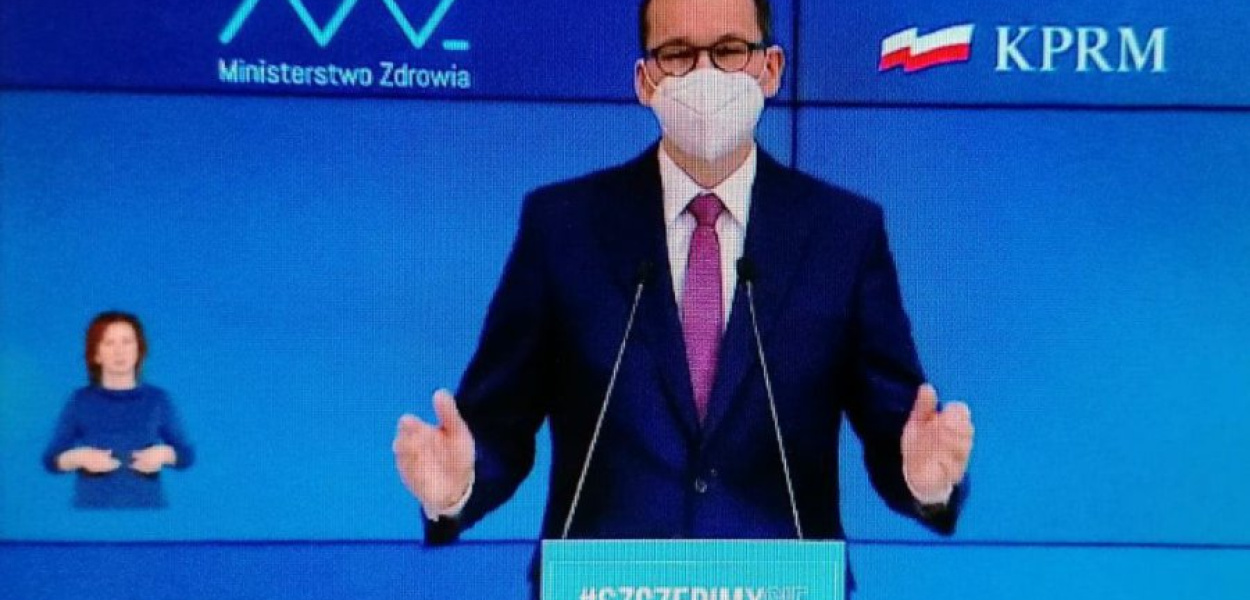 Premier Mateusz Morawiecki na czwartkowej konferencji prasowej