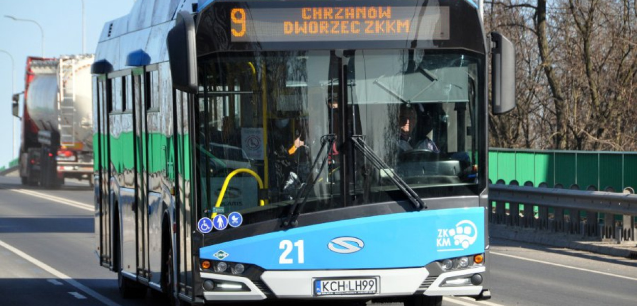 Autobus kursujący na linii 9