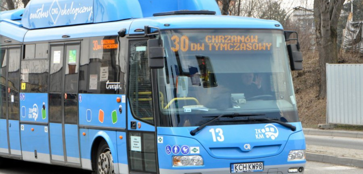 Jeden z autobusów kursujących na liniach ZKKM Chrzanów