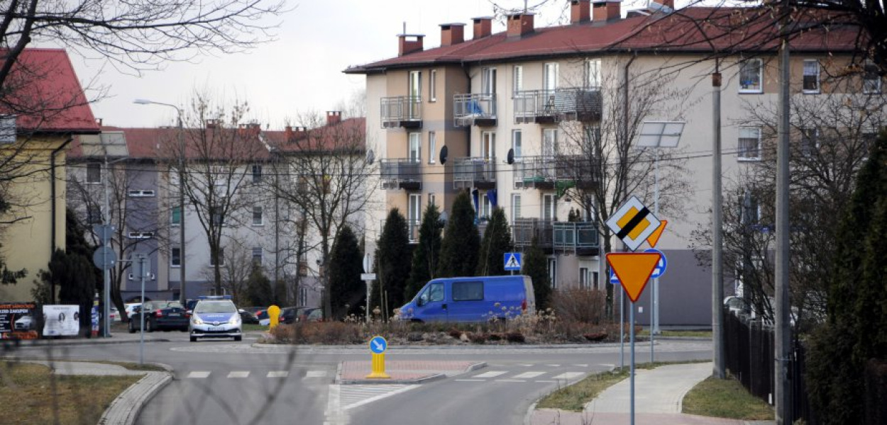 Jedną z ostatnich inwestycji realizowanych przez chrzanowski TBS był blok przy Szarych Szeregów 2I na osiedlu Południe. Widok od strony ronda na Pogorskiej