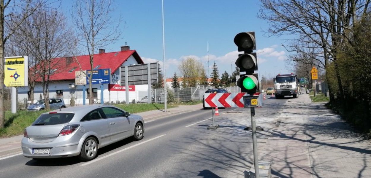 Na odcinku około stu metrów obowiązuje ruch wahadłowy