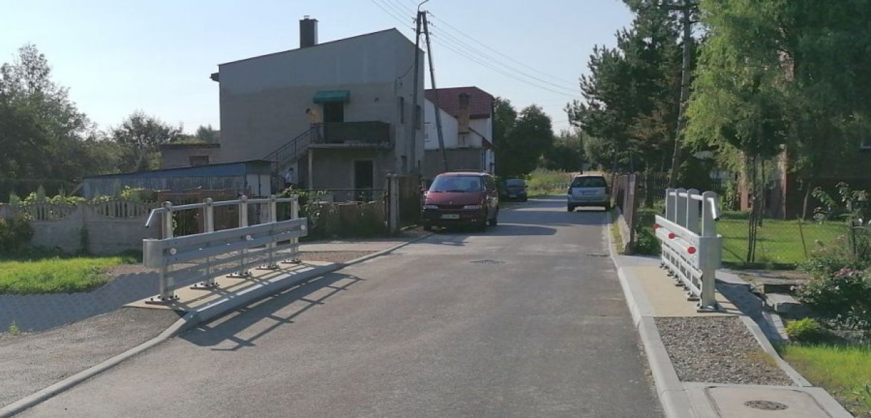 Nowy most nad potokiem Ropa