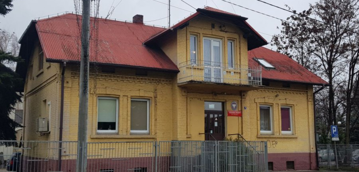Libiąscy policjanci wielu lat pracują w starym budynku przy ulicy 1 Maja