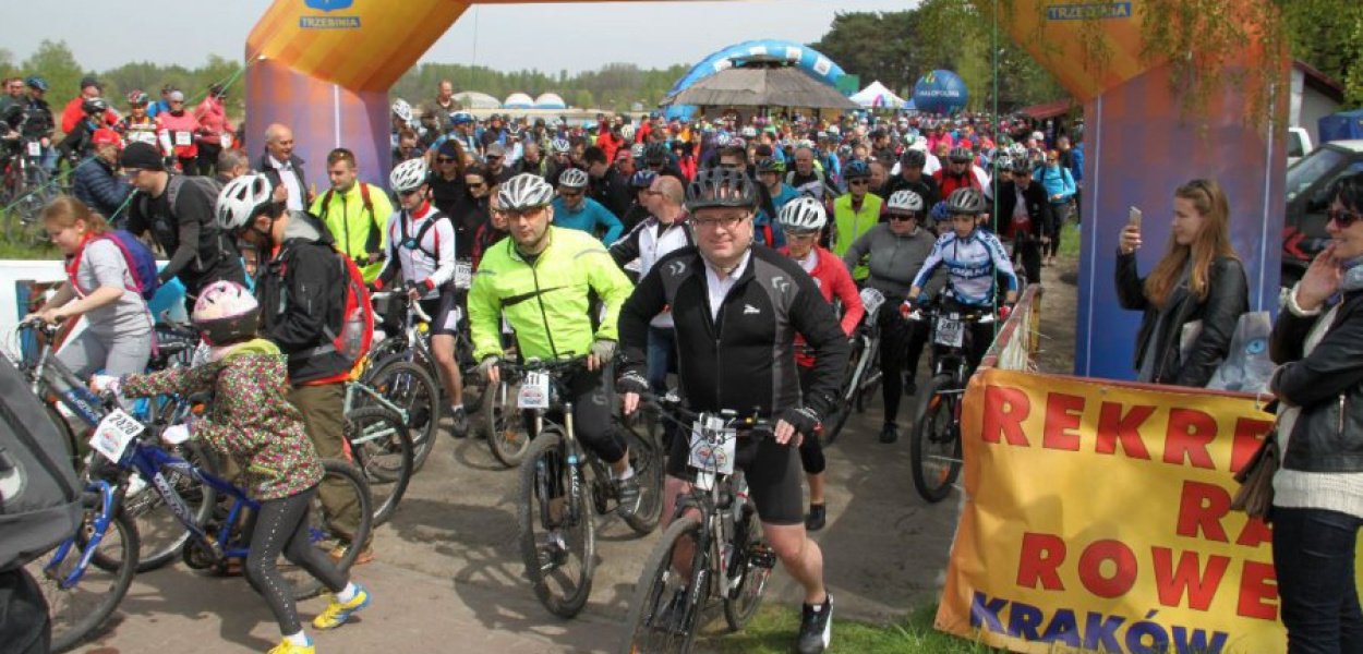 W 2016 roku start rajdu był także w Kryspinowie 