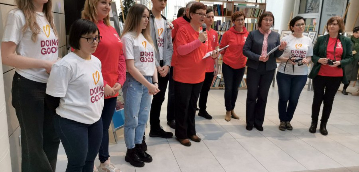 Podczas owtarcia Centrum Wolontariatu „Po Sąsiedzku&quot; w Chrzanowie