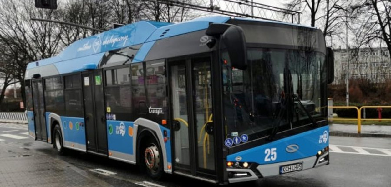 Безкоштовний проїзд в хшанівських автобусах для громадян України діятиме до 31 травня