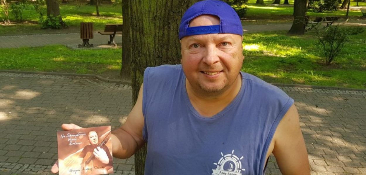 Grzegorz Andrzej Kłeczek ze swoją płytą