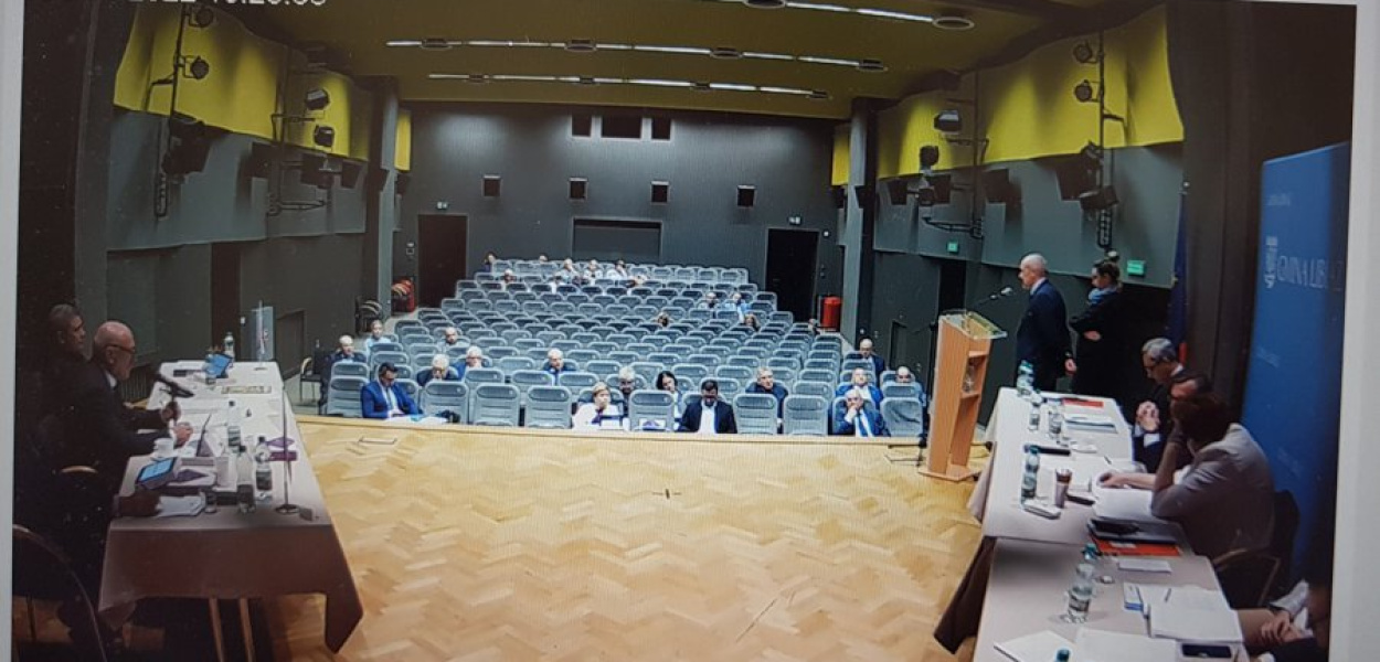 Na sesji Rady Miejskiej w Libiążu gościł Waldemar Jemioła, przedstawiciel spółki Tauron Nowe Technologie, zajmującej się m.in. eksploatacją i utrzymaniem oświetlenia drogowego