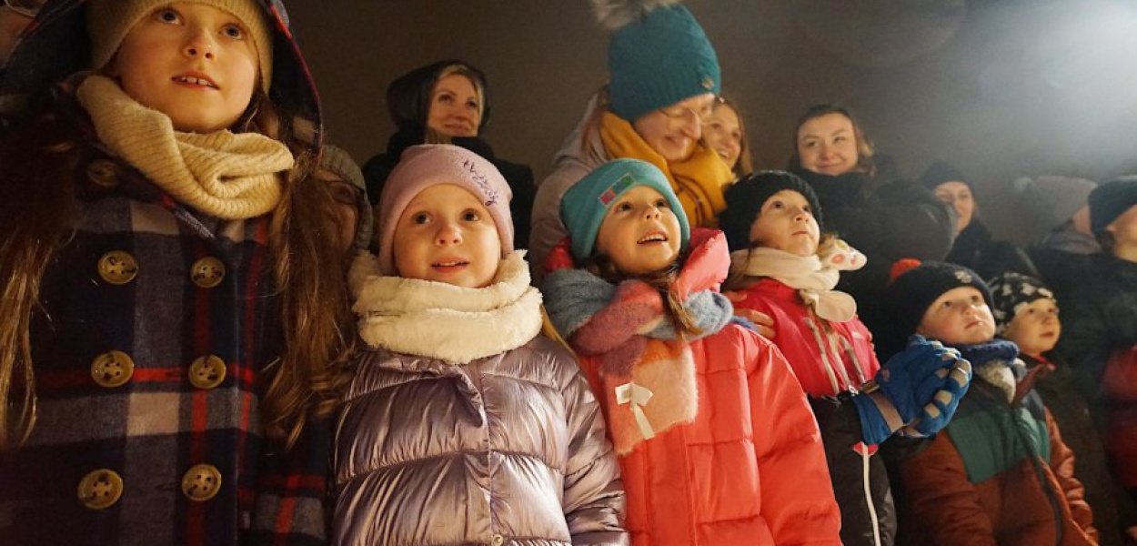 Na Rynku w Chrzanowie podczas rozświetlenia choinki