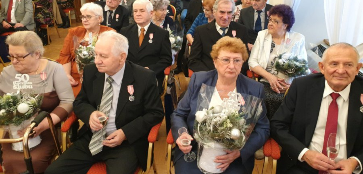 Pary obchodzące jubileusze 50-lecia ślubu w Dworze Zieleniewskich w Trzebini