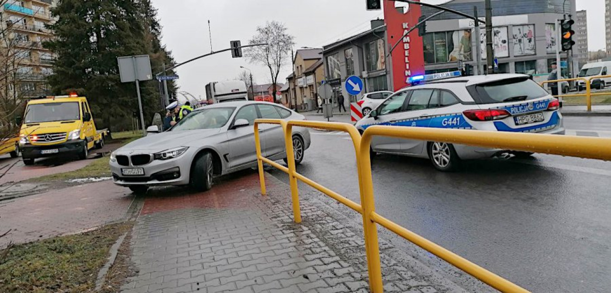 W środę doszło do wypadku na skrzyżowaniu Trzebińskiej i Wyszyńskiego w Chrzanowie