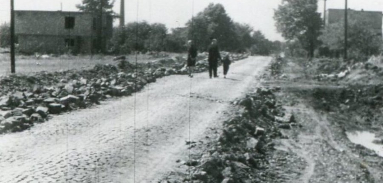 Ul. Długa w Trzebini w latach 60. XX w.
